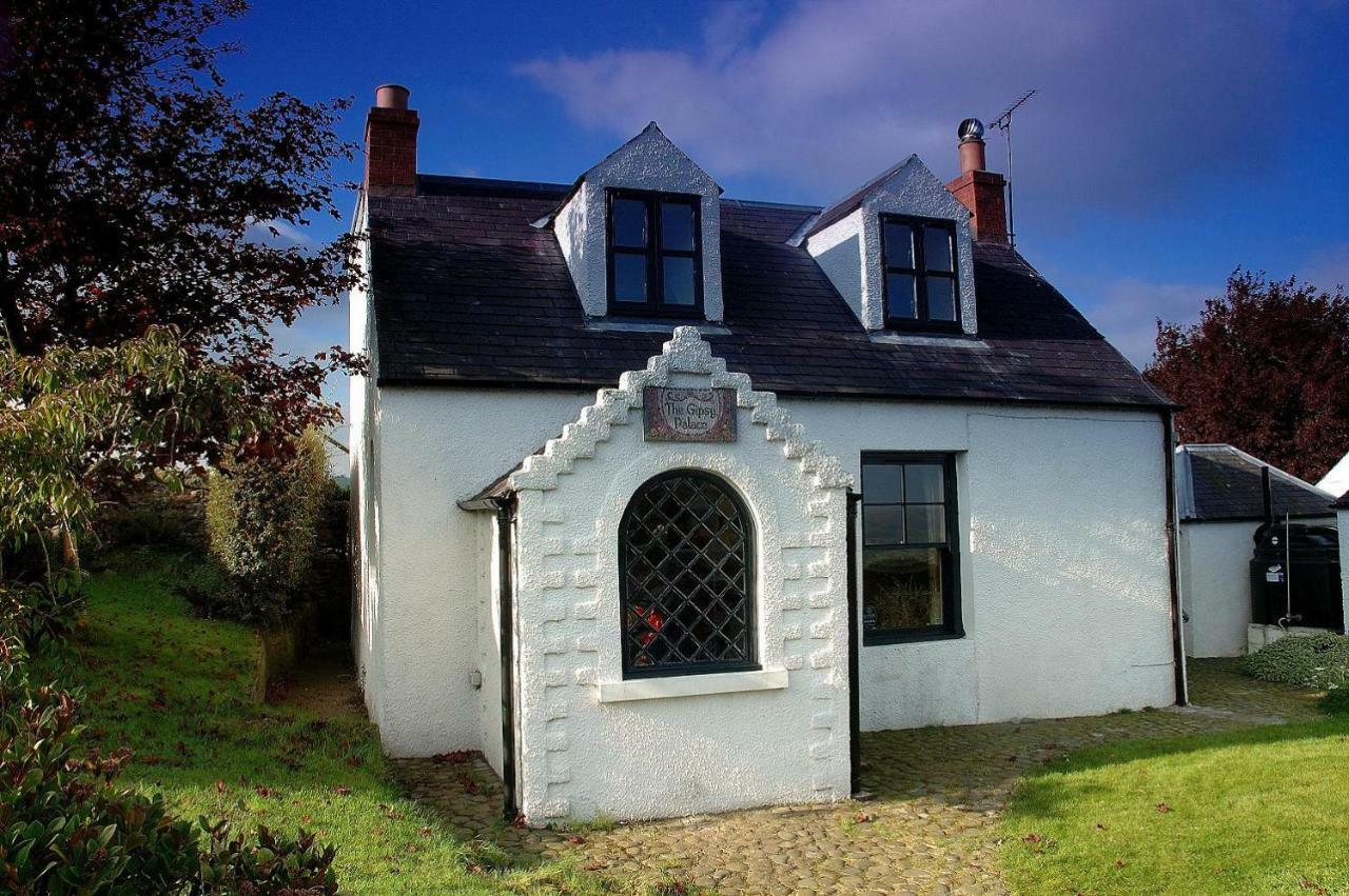 Gypsy Palace Villa Kirk Yetholm Exterior photo