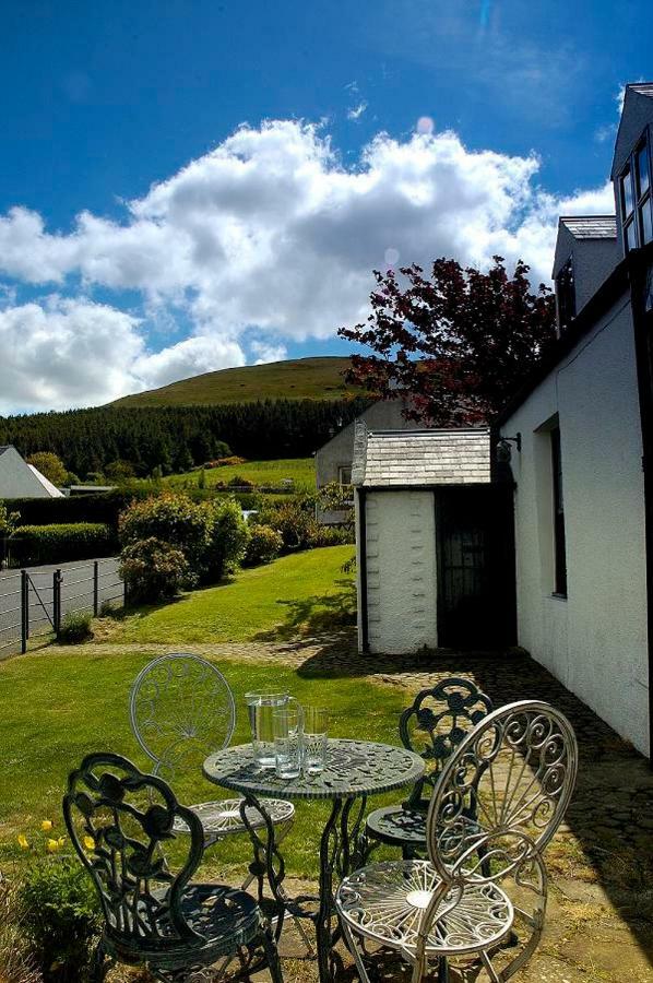 Gypsy Palace Villa Kirk Yetholm Exterior photo